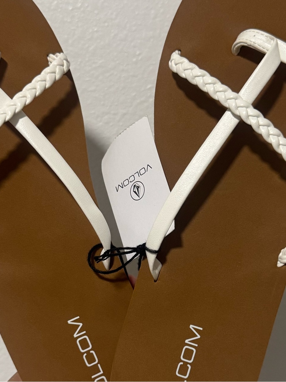 Volcom Slippers - Picture 3 of 3
